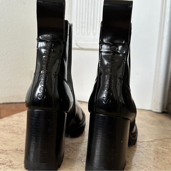 See By Chloé Mallory Heeled Chelsea Boots Black Patent Leather - Picture 6 of 9